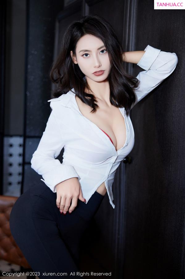   [XiuRen]高清写真图 2023.11.21 No.7692 lingyu69 短裙美腿第11张图片